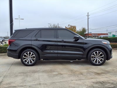 2022 Ford Explorer ST