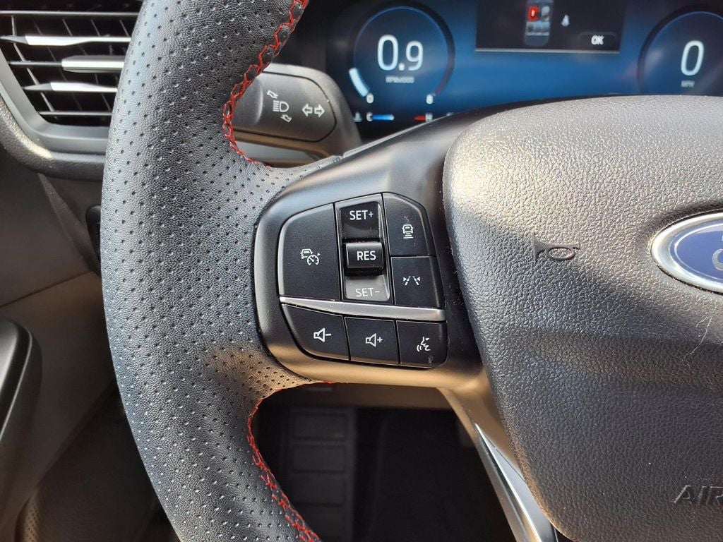 2025 Ford Escape ST-Line Elite