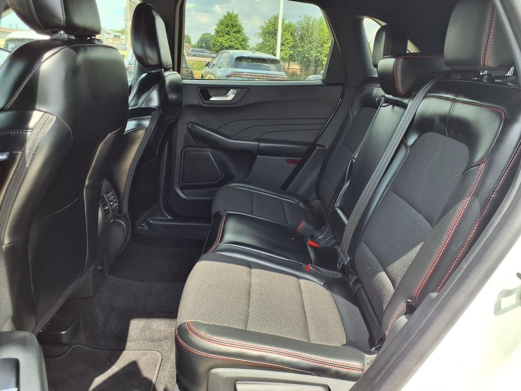 2025 Ford Escape ST-Line Elite
