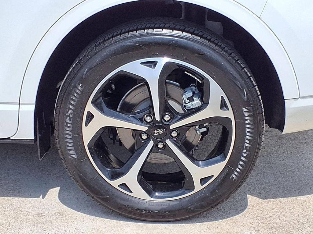 2025 Ford Escape ST-Line Elite