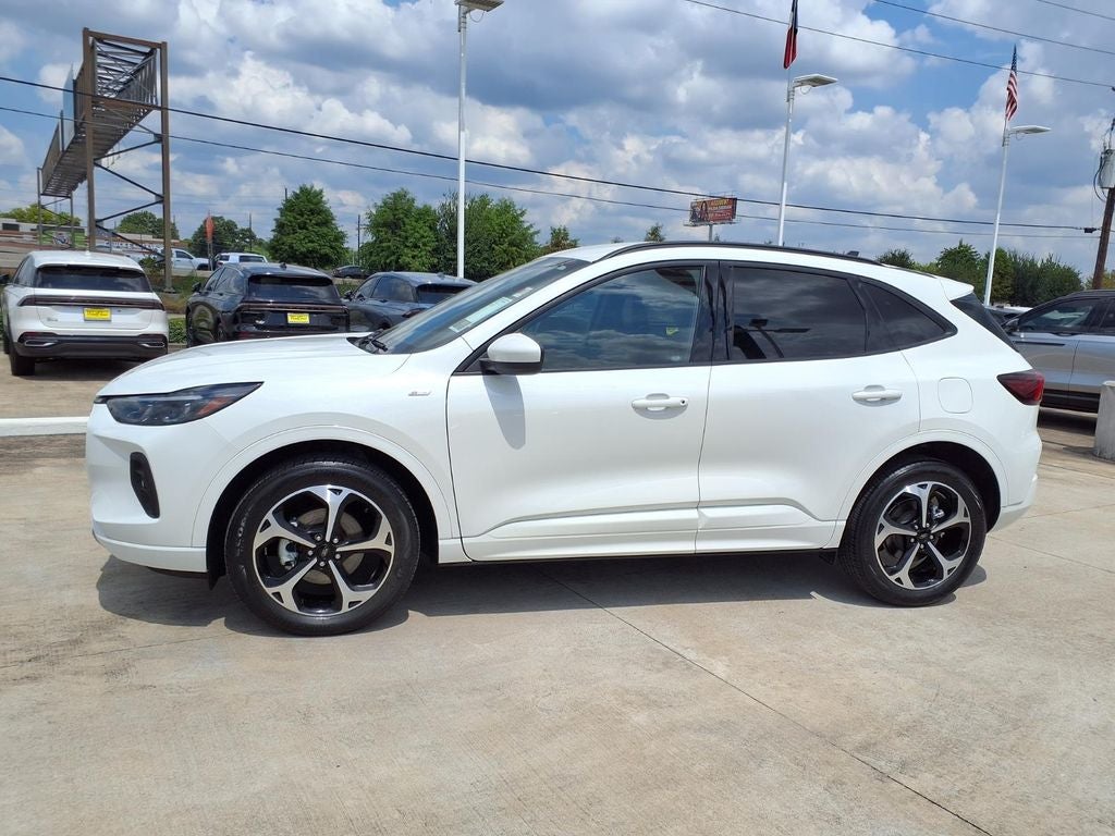 2025 Ford Escape ST-Line Elite
