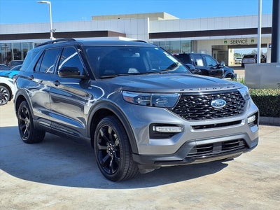 2022 Ford Explorer ST-Line