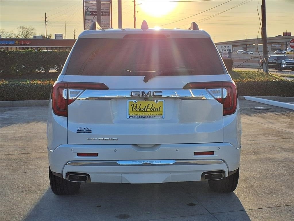 2022 GMC Acadia Denali