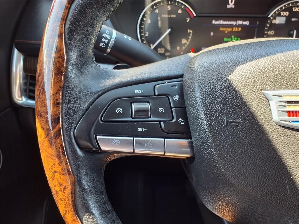 2020 Cadillac XT4 Premium Luxury