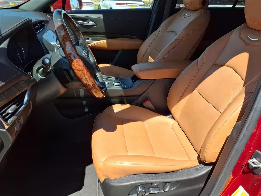 2020 Cadillac XT4 Premium Luxury