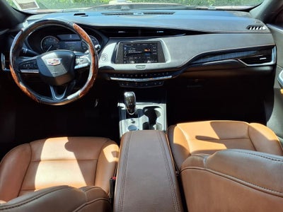 2020 Cadillac XT4 Premium Luxury