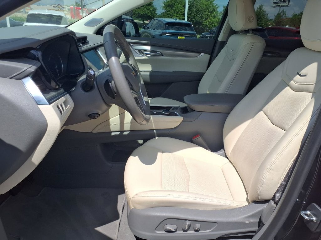 2023 Cadillac XT5 Premium Luxury