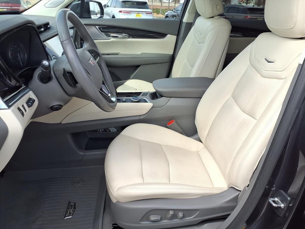 2023 Cadillac XT6 Premium Luxury