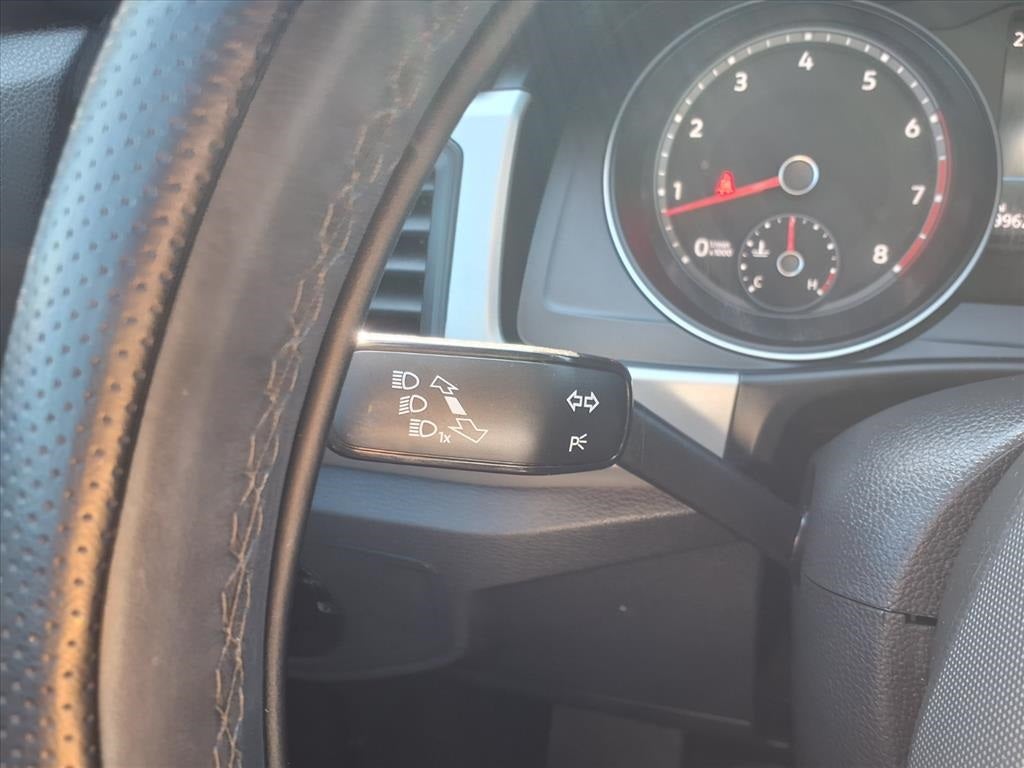 2021 Volkswagen Atlas Cross Sport 3.6L V6 SE w/Technology R-Line