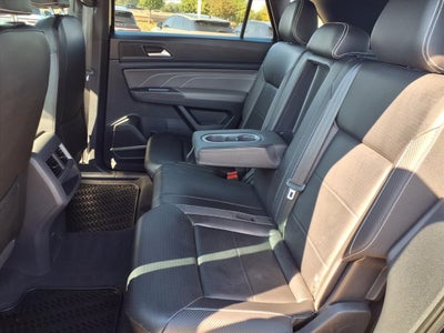 2021 Volkswagen Atlas Cross Sport 3.6L V6 SE w/Technology R-Line