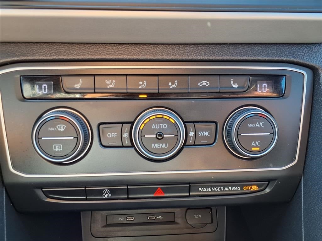 2021 Volkswagen Atlas Cross Sport 3.6L V6 SE w/Technology R-Line