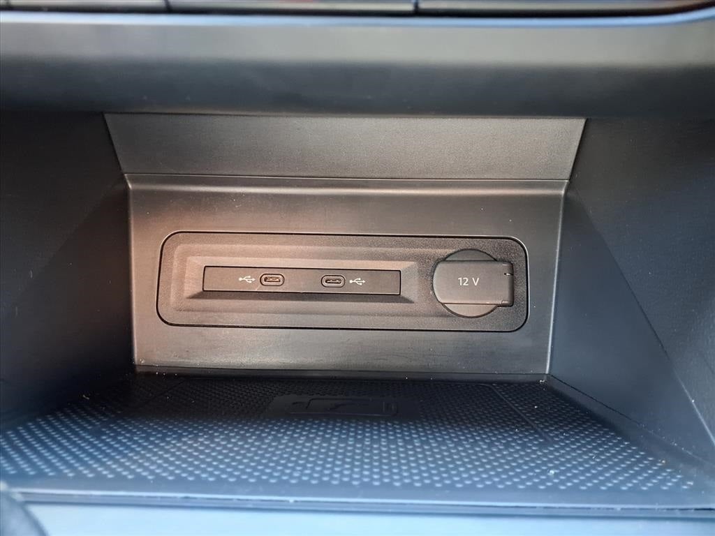 2021 Volkswagen Atlas Cross Sport 3.6L V6 SE w/Technology R-Line