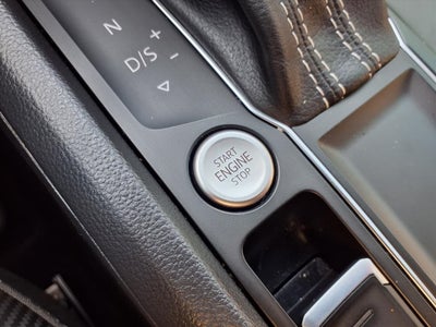 2021 Volkswagen Atlas Cross Sport 3.6L V6 SE w/Technology R-Line