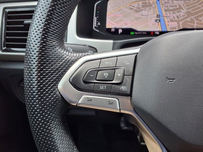 2022 Volkswagen Atlas Cross Sport 2.0T SEL R-Line