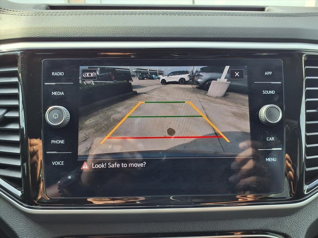 2022 Volkswagen Atlas 3.6L V6 SE w/Technology