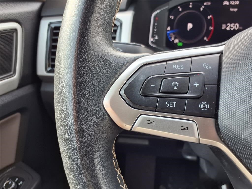 2022 Volkswagen Atlas 3.6L V6 SE w/Technology