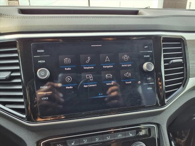 2022 Volkswagen Atlas 3.6L V6 SE w/Technology