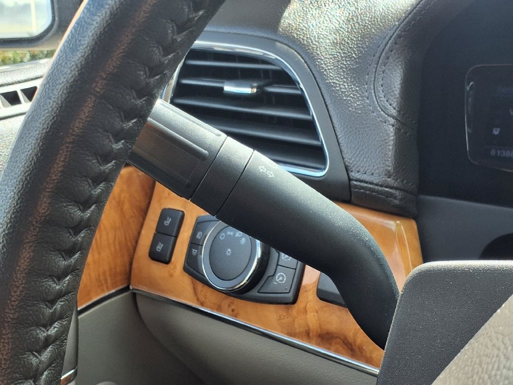 2013 Lincoln MKX Base