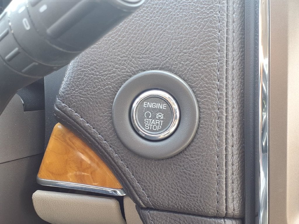 2013 Lincoln MKX Base