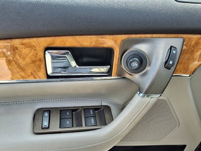 2013 Lincoln MKX Base