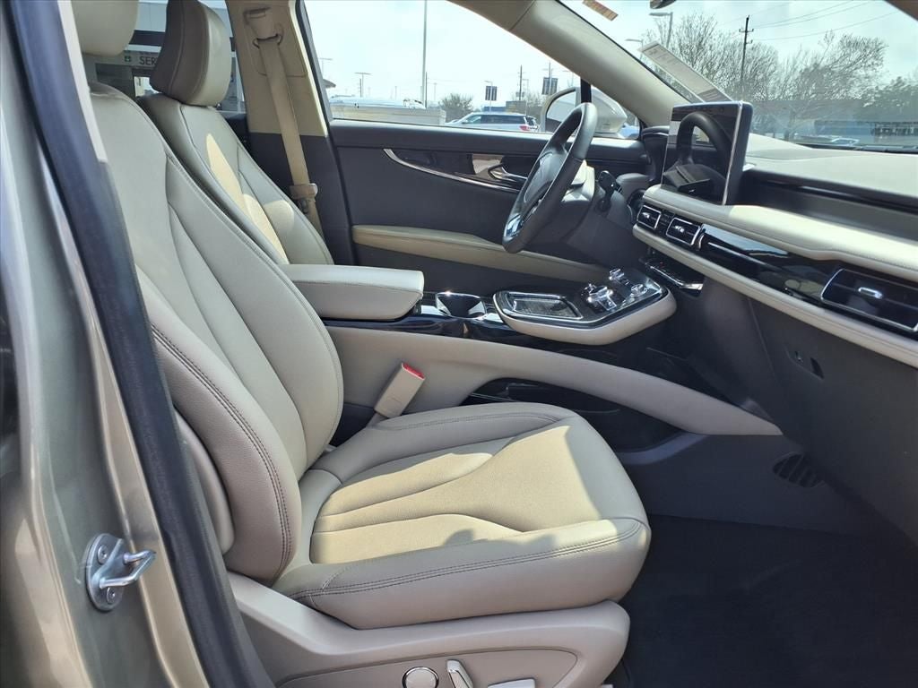 2023 Lincoln Nautilus Standard