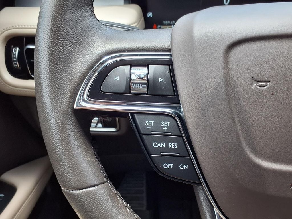 2023 Lincoln Nautilus Standard