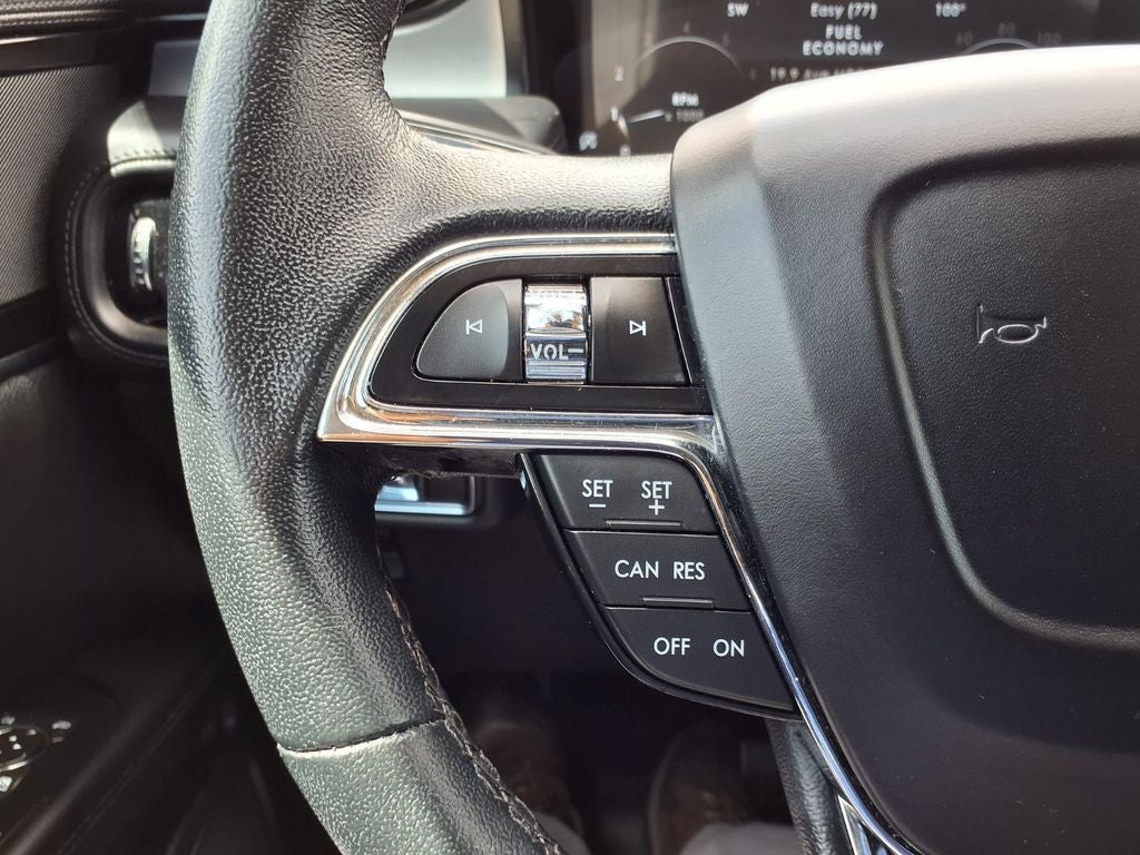 2023 Lincoln Nautilus Standard