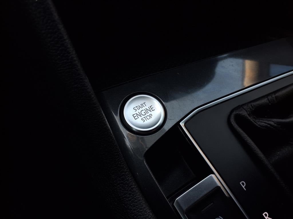 2020 Volkswagen Tiguan 2.0T SE R-Line Black