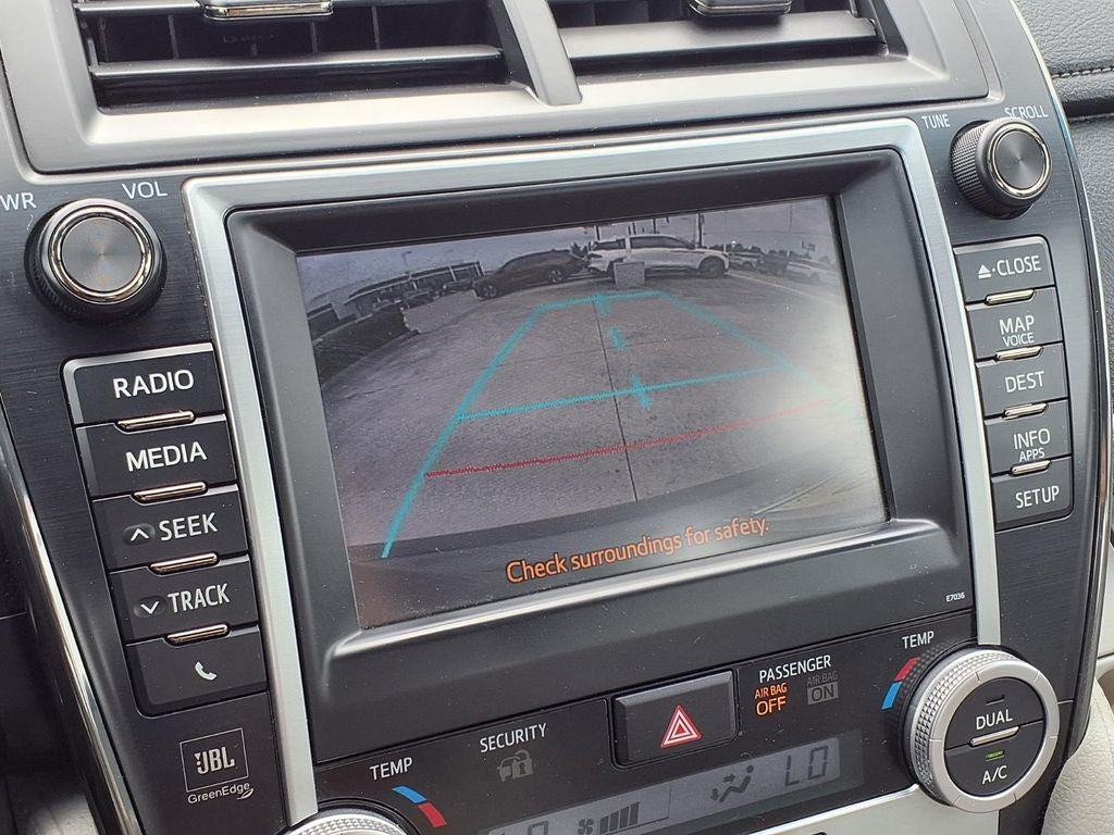 2012 Toyota Camry Hybrid XLE