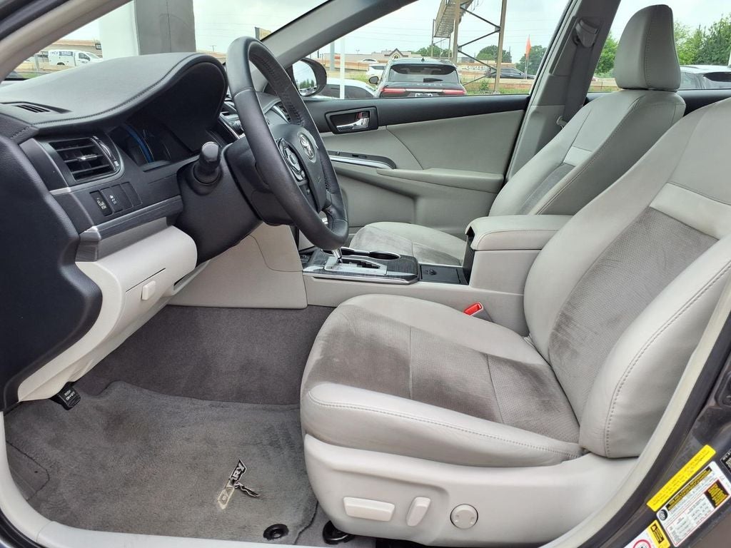 2012 Toyota Camry Hybrid XLE