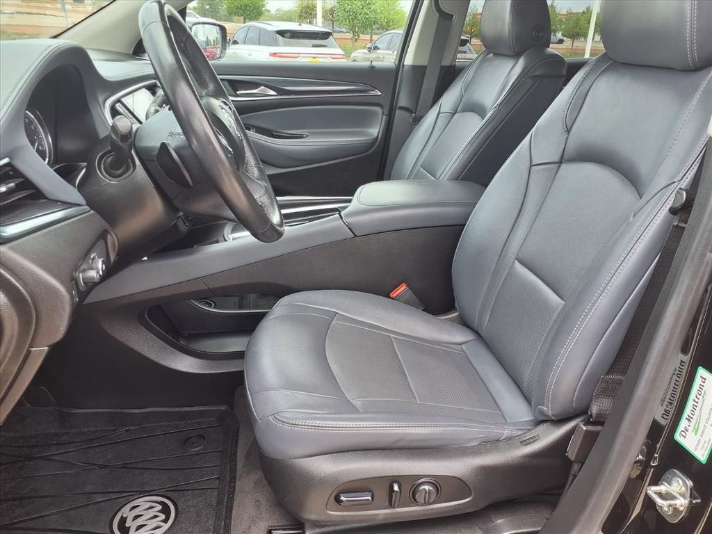 2020 Buick Enclave Essence