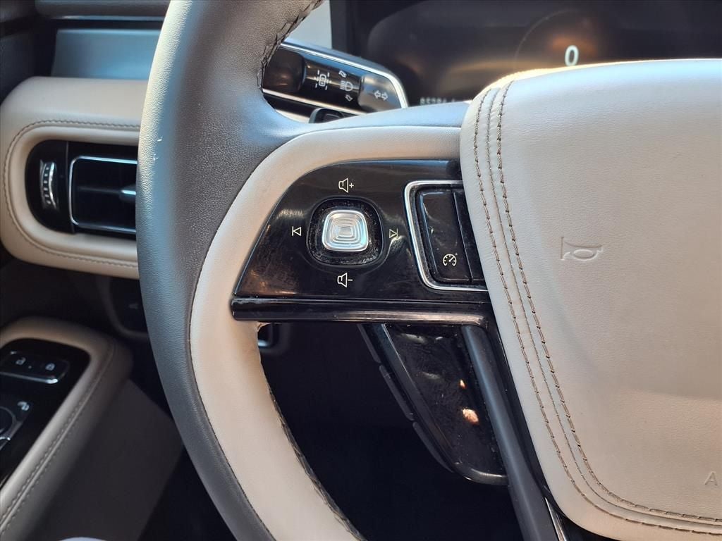 2023 Lincoln Aviator Standard