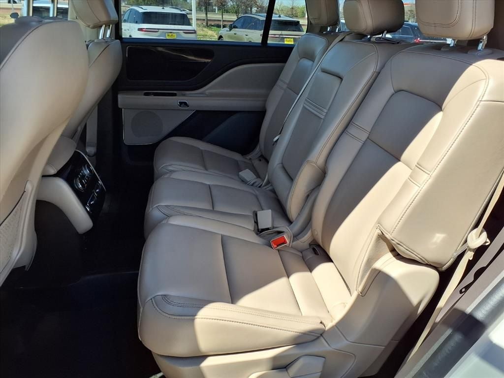 2023 Lincoln Aviator Standard