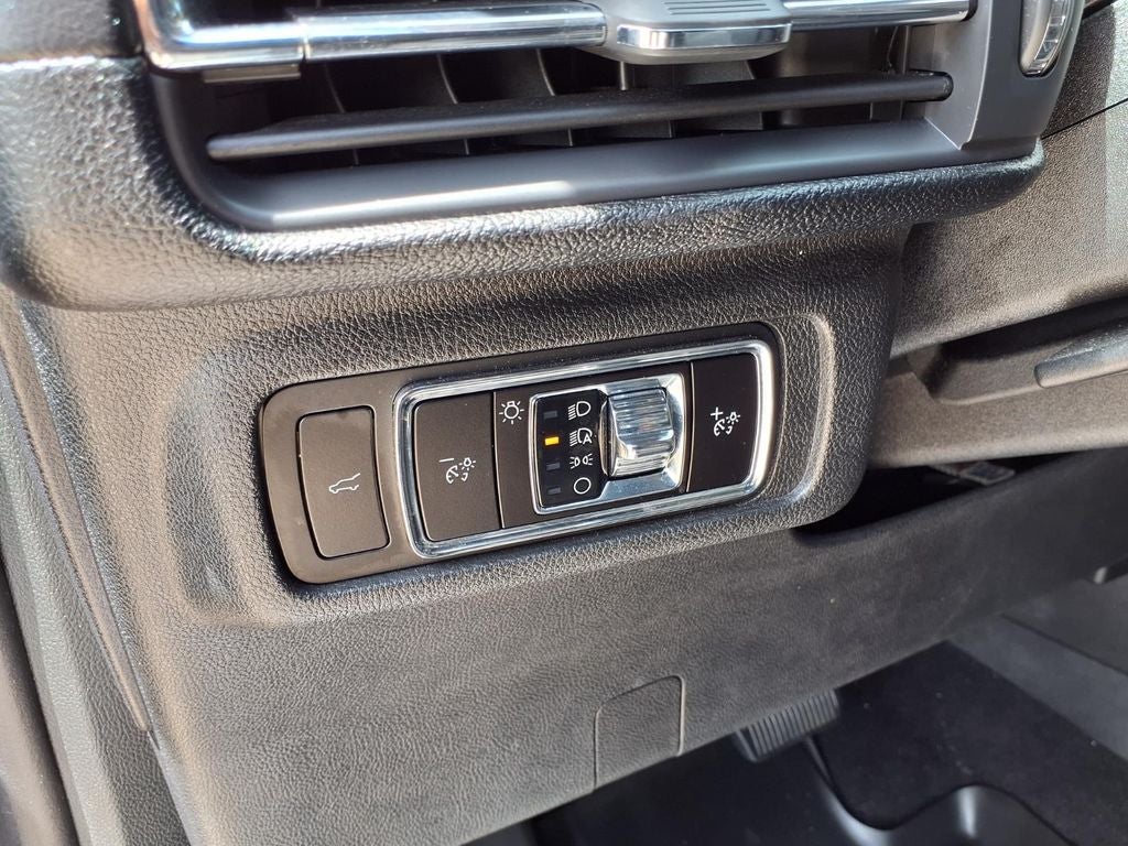 2025 Lincoln Corsair Premiere