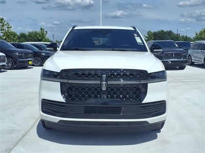 2025 Lincoln Navigator Reserve