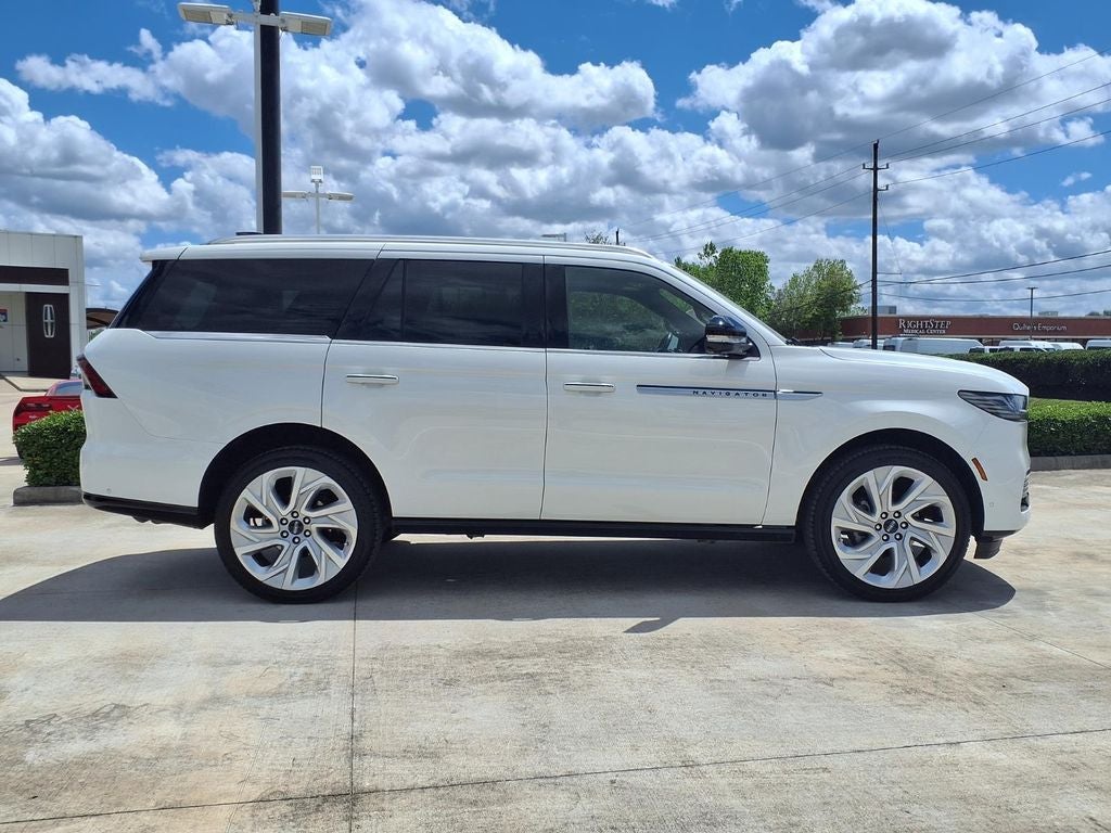 2025 Lincoln Navigator Reserve