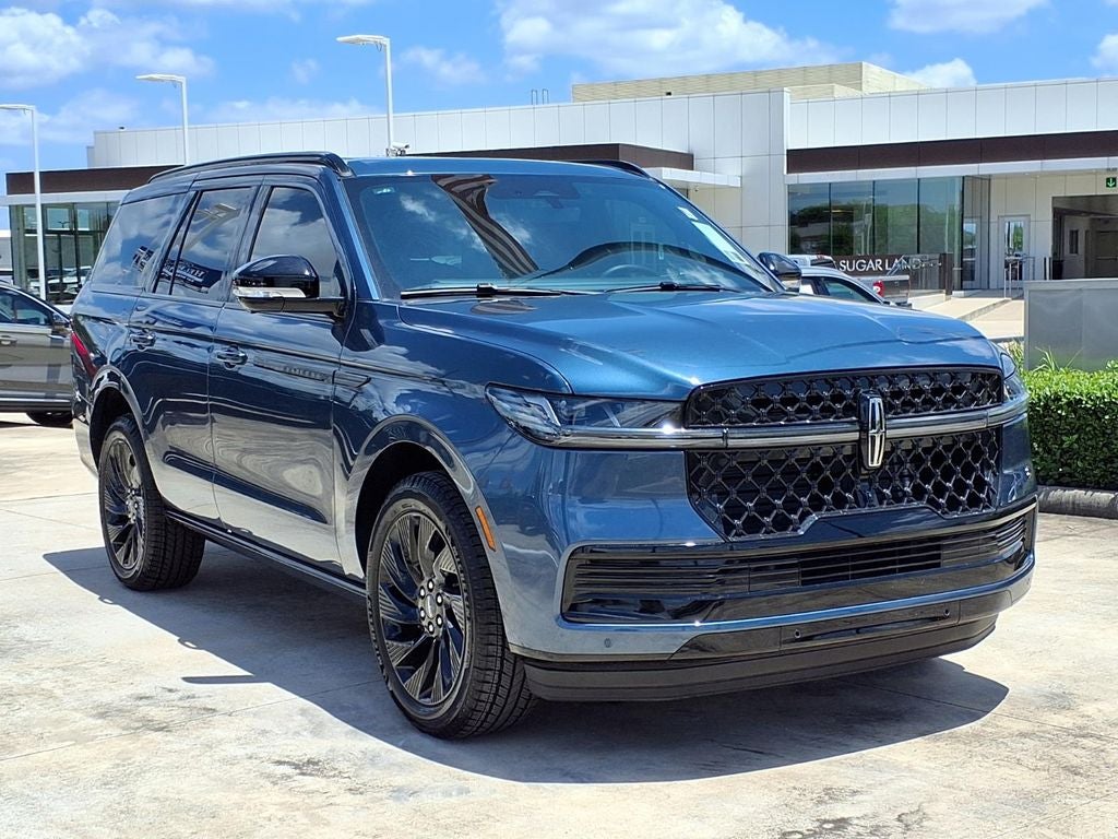 2027 Lincoln Navigator Reserve