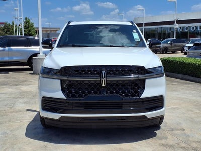 2027 Lincoln Navigator Reserve
