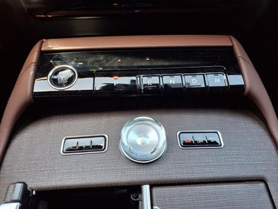 2027 Lincoln Navigator Reserve