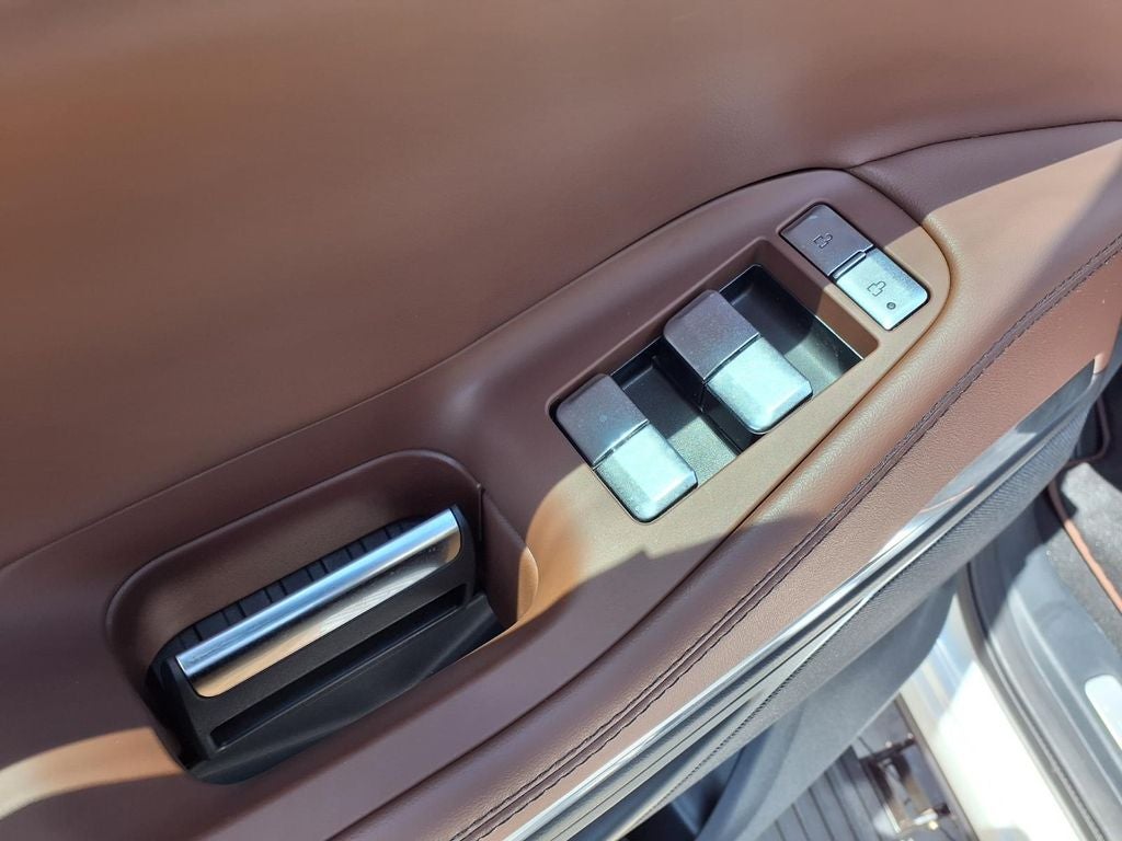 2027 Lincoln Navigator Reserve
