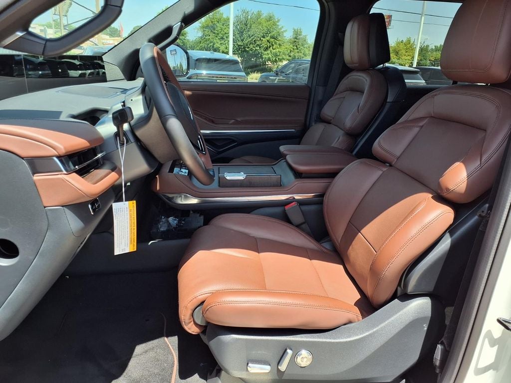 2027 Lincoln Navigator Reserve