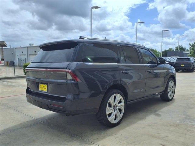 2025 Lincoln Navigator Reserve