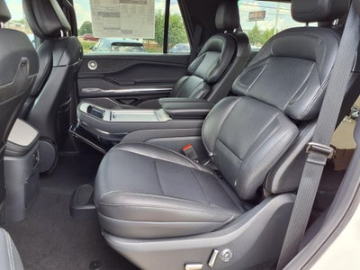 2027 Lincoln Navigator Reserve