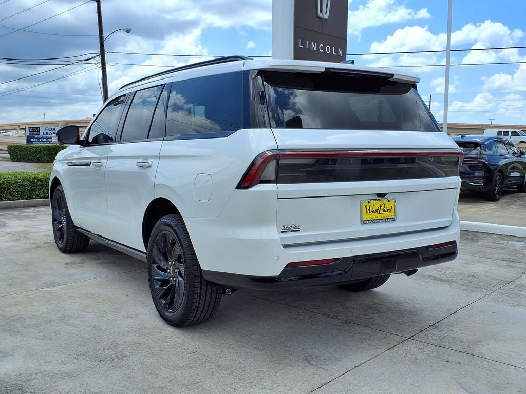 2027 Lincoln Navigator Reserve