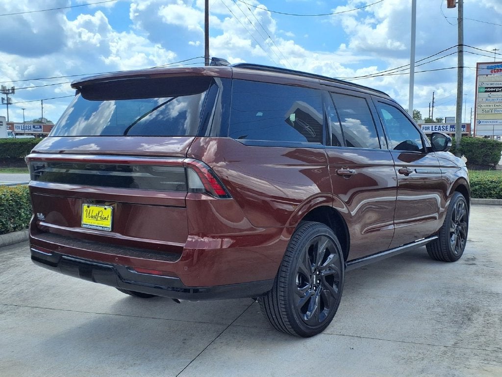 2027 Lincoln Navigator Reserve