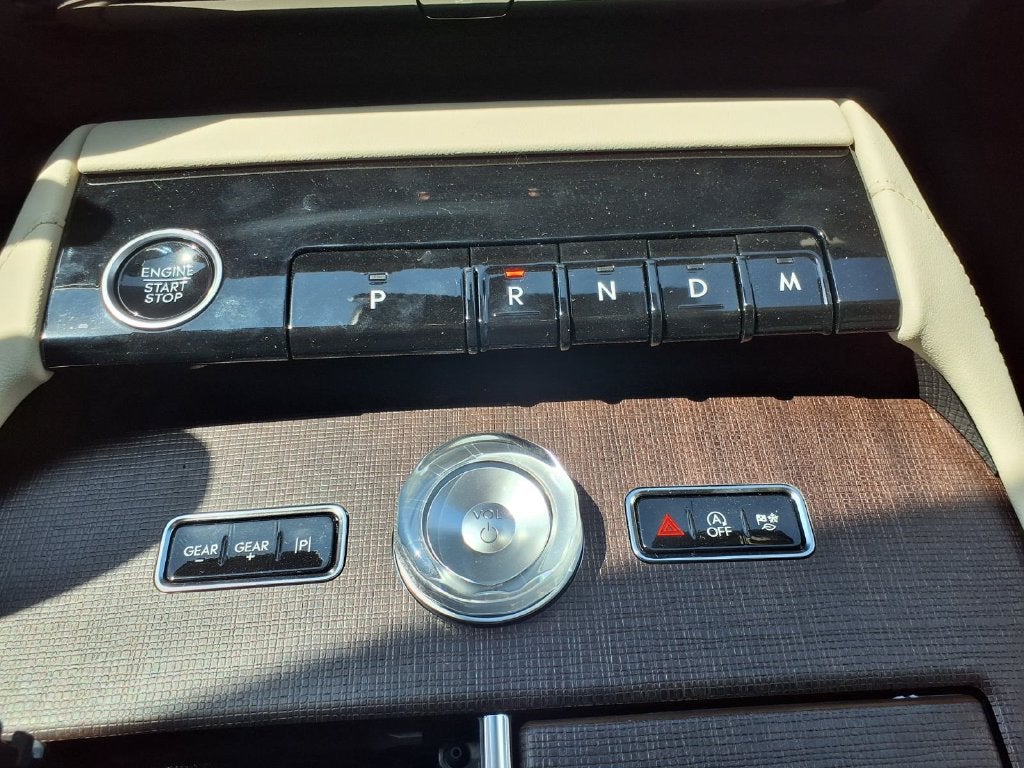 2027 Lincoln Navigator Reserve