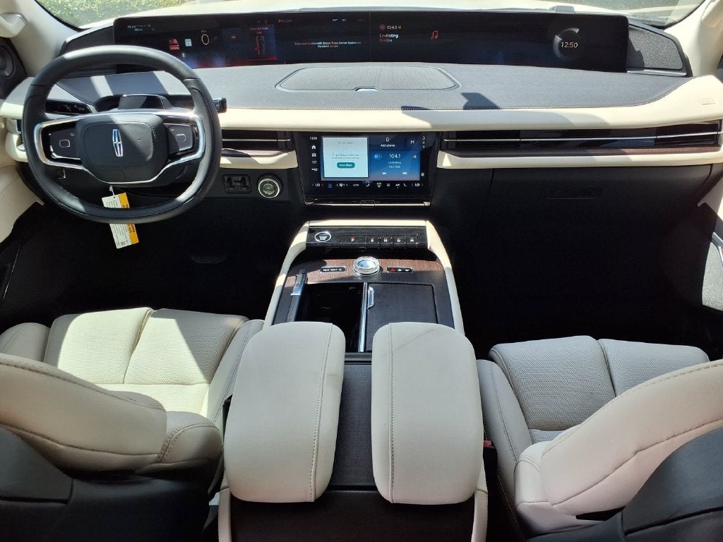 2027 Lincoln Navigator Reserve