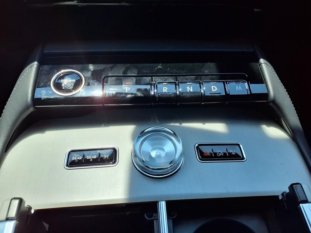 2027 Lincoln Navigator Reserve