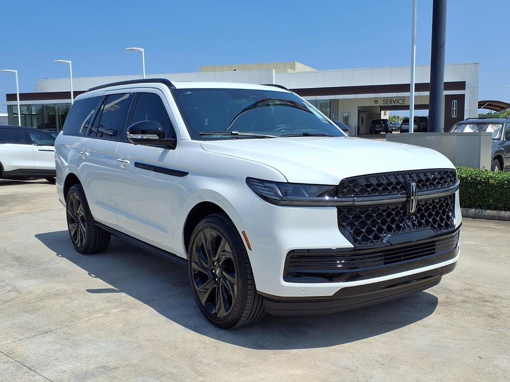 2027 Lincoln Navigator Reserve