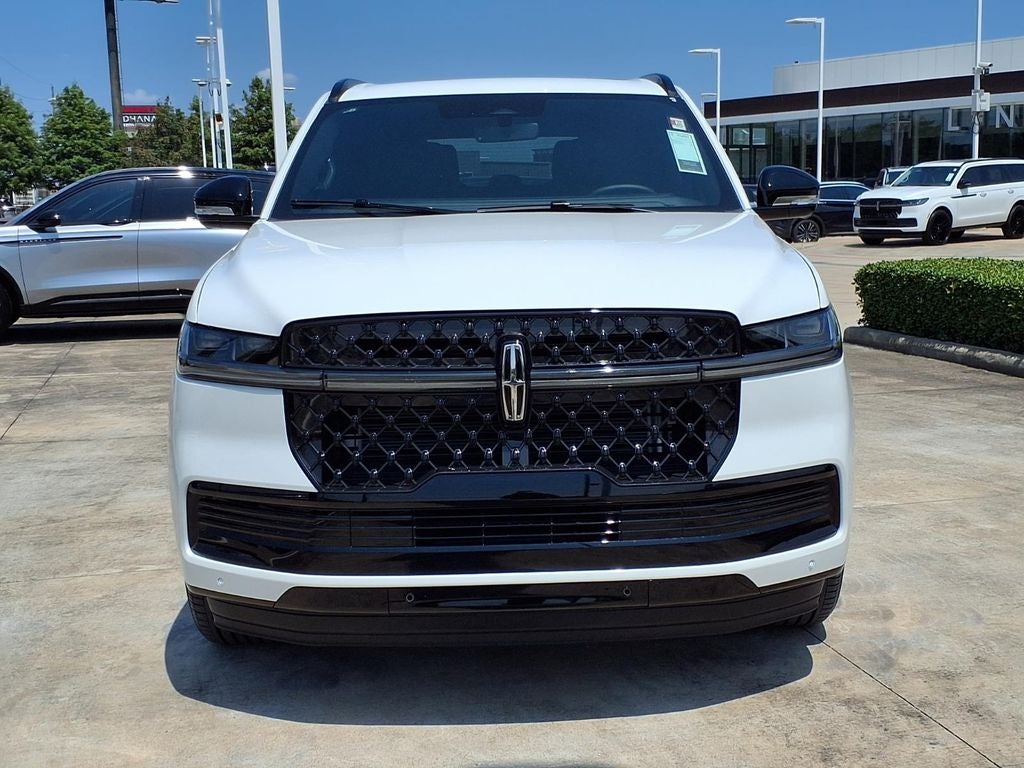 2027 Lincoln Navigator Reserve
